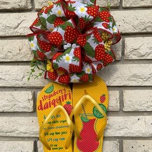 Strawberry daiquiri flip-flop wreath.